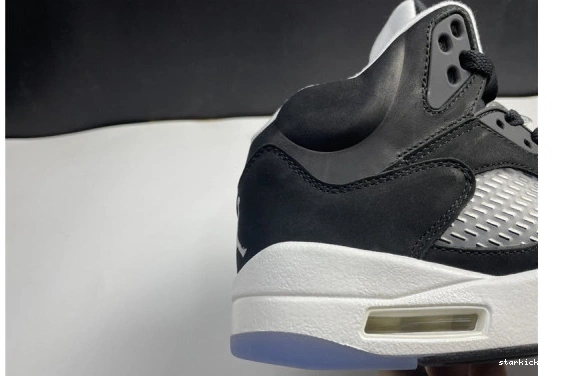 CT4838-011 Jordan CT4838-011 “Oreo” Air 5 0503